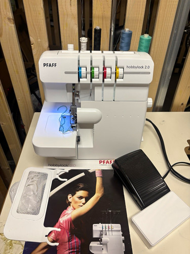 Pfaff hobbylock overlock - pfaff,